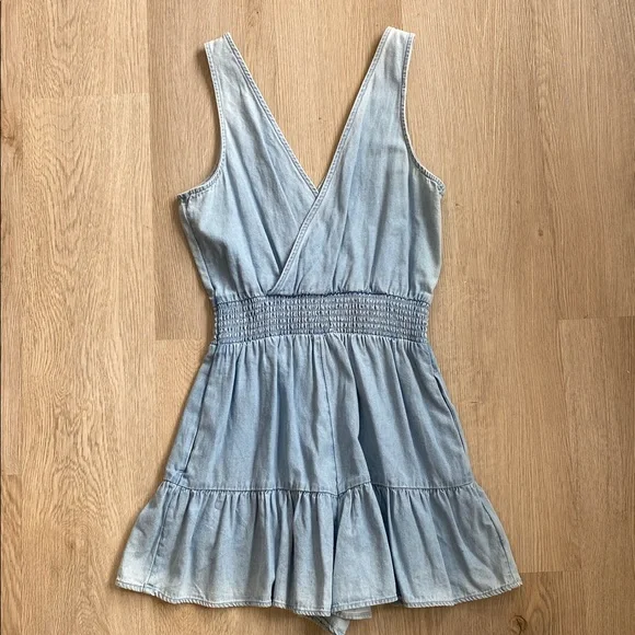 American Eagle Denim Romper | Ruffle Hem Smocked Waist Chambray Mini Romper XS - Picture 10 of 13